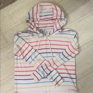 Light weight hooded sweat shirt